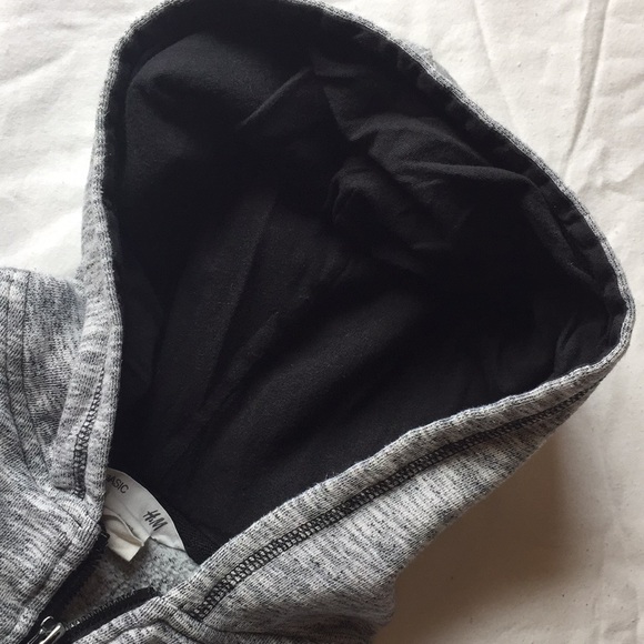 🔥 H&M Boys Zip-up Sweater 🔥 - Picture 4 of 8